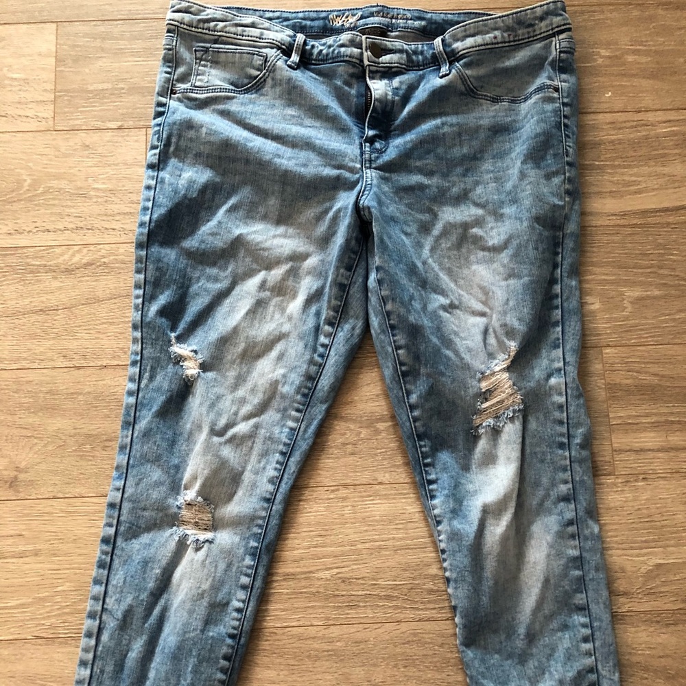 Mossimo distressed jeggings